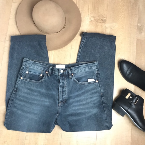 Free People Denim - Free People High Rise Boyfriend Jeans J0100
